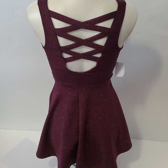 B. Darlin V neck Mini Dress with criss cross back - Picture 3 of 5